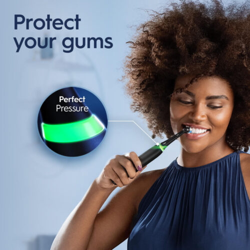 Oral-B iO Series 3 Clean & Protect Rechargeable Electric Toothbrush, Matte White - Image 4