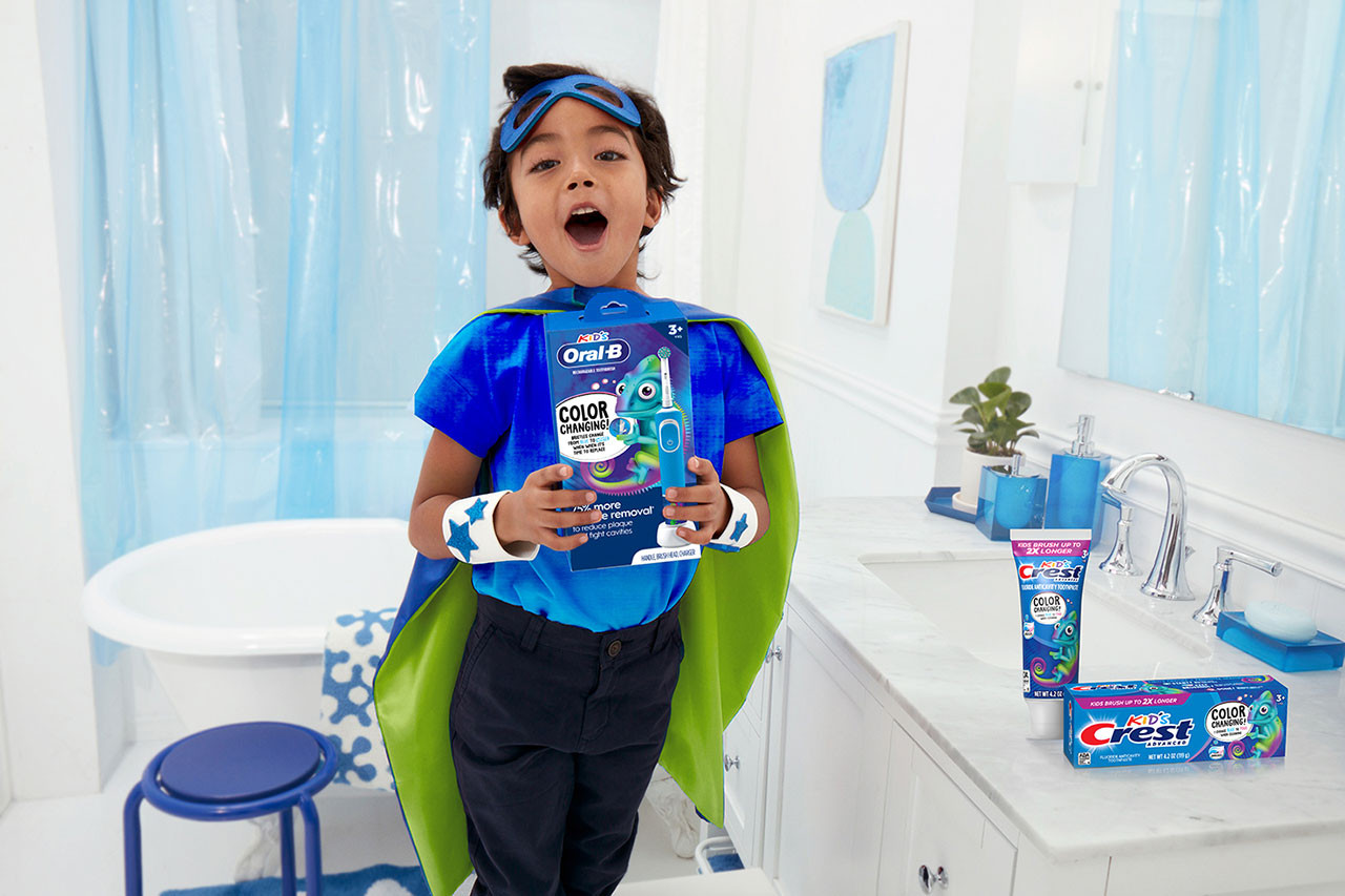 Kid's Chameleon Battery Toothbrush - Image 4